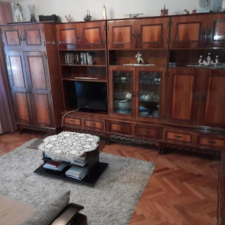 Apartament Straja - Lupeni  Ngoại thất bức ảnh